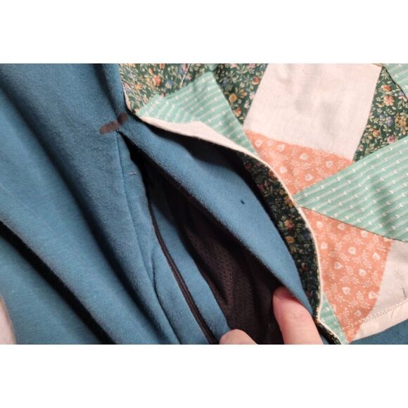 Upcycled repurposed quilted hoodie teal - Picture 2 of 7
